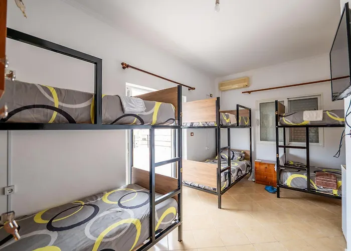 Brothers Of The World Daire *