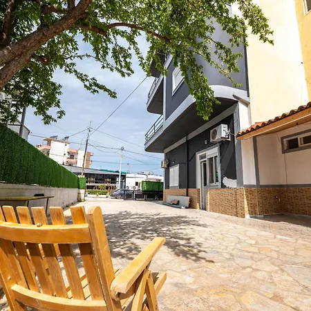 Brothers Of The World Apartment Ksamil